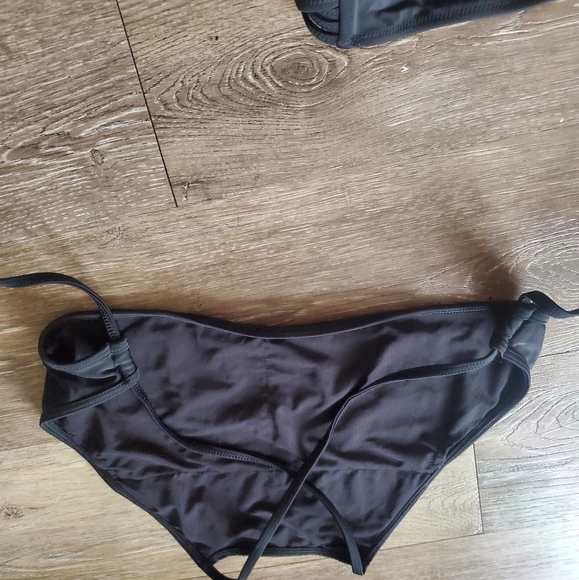 Two piece string bikini - Picture 5 of 6